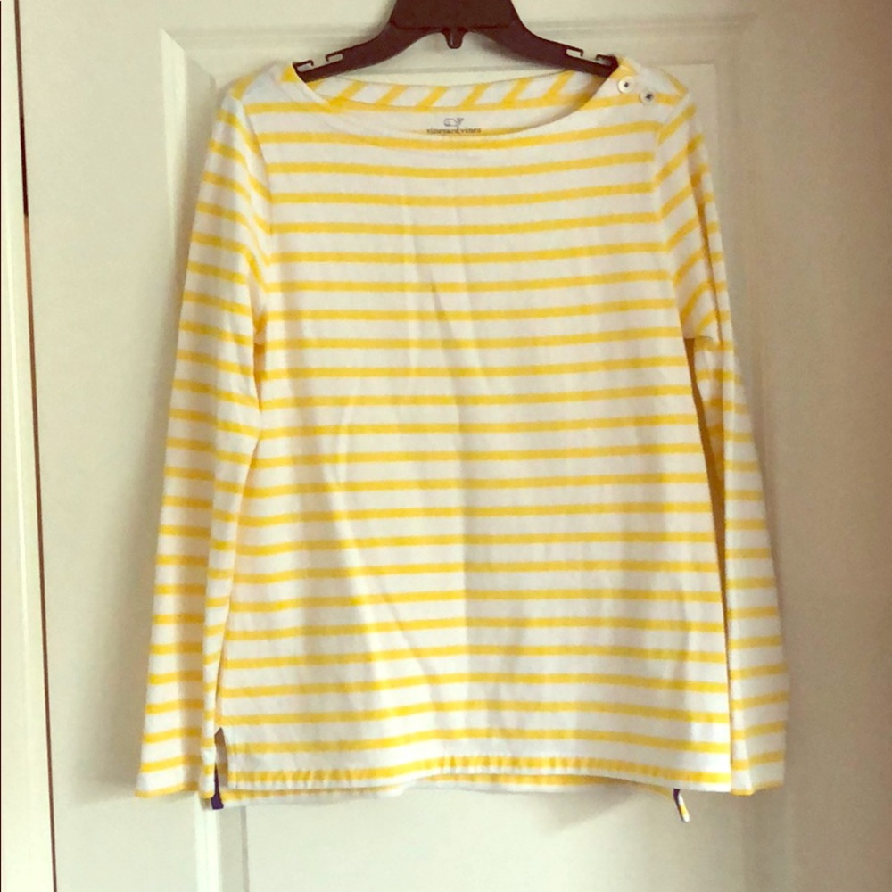 Vineyard Vines top.